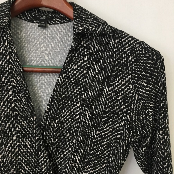 Ann Taylor Black & White Print Faux Wrap Dress 2P - Picture 2 of 8